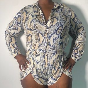 Snake printed romper